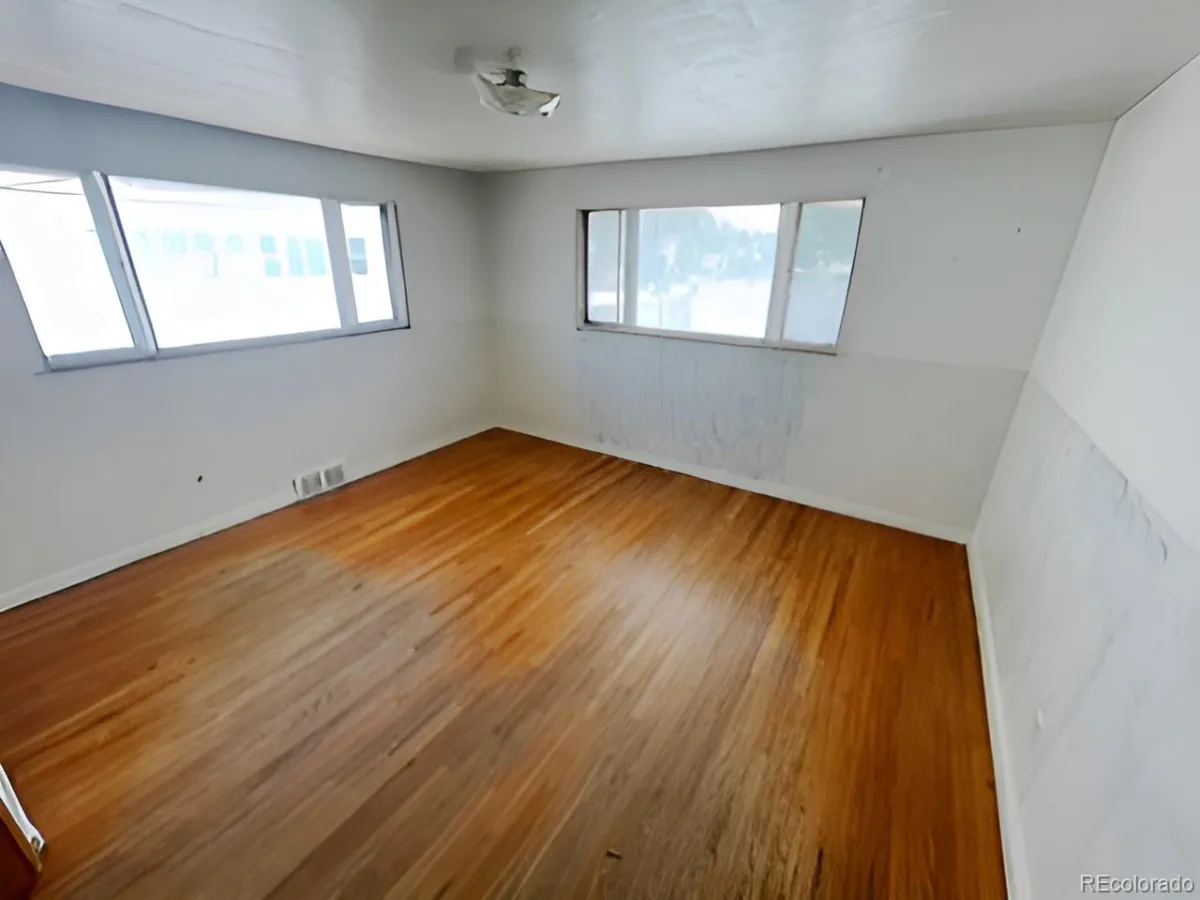 1100 S Zenobia Street Denver CO 80219 MLS #REC5335392 07122026162619 1200 6