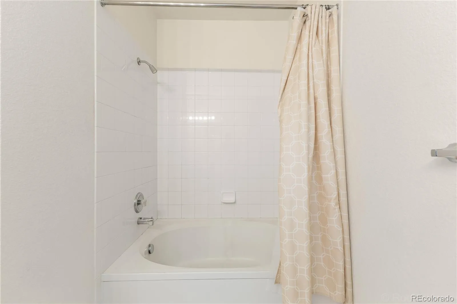 8497 S Hoyt Way #304 Littleton CO 80128 MLS #REC5336539 04072026191158 1600 16