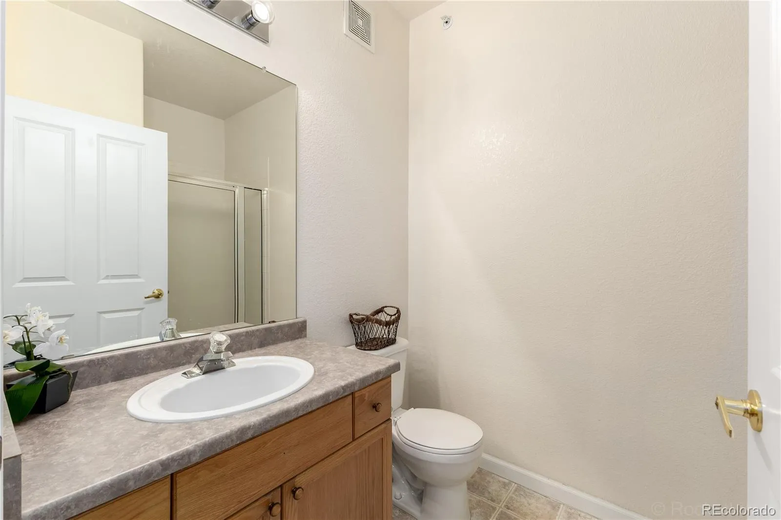 8497 S Hoyt Way #304 Littleton CO 80128 MLS #REC5336539 04072026191158 1600 21