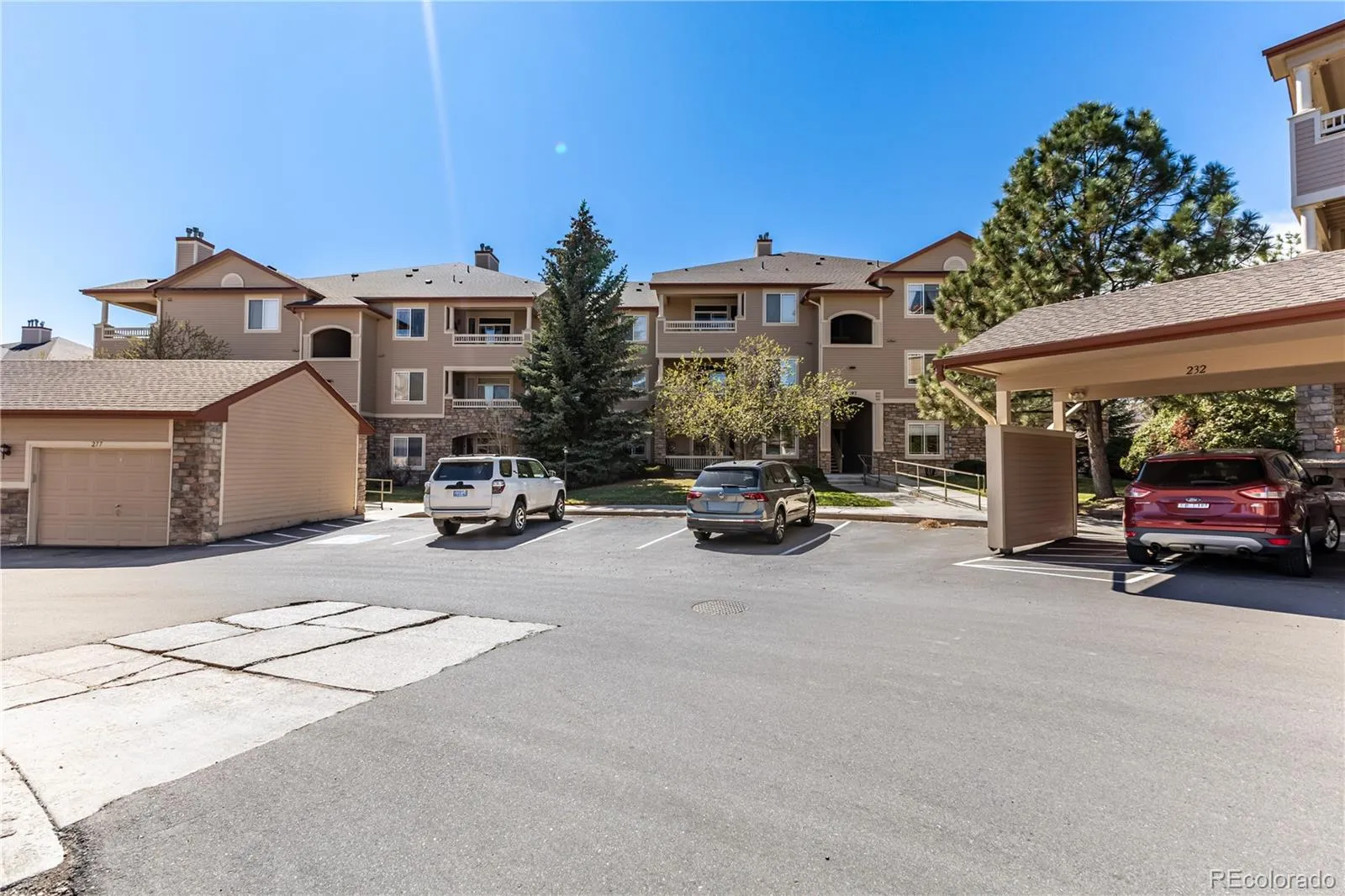 8497 S Hoyt Way #304 Littleton CO 80128 MLS #REC5336539 04072026191158 1600 26