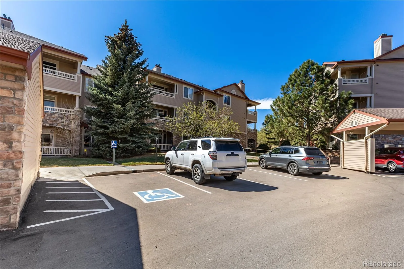 8497 S Hoyt Way #304 Littleton CO 80128 MLS #REC5336539 04072026191158 1600 27