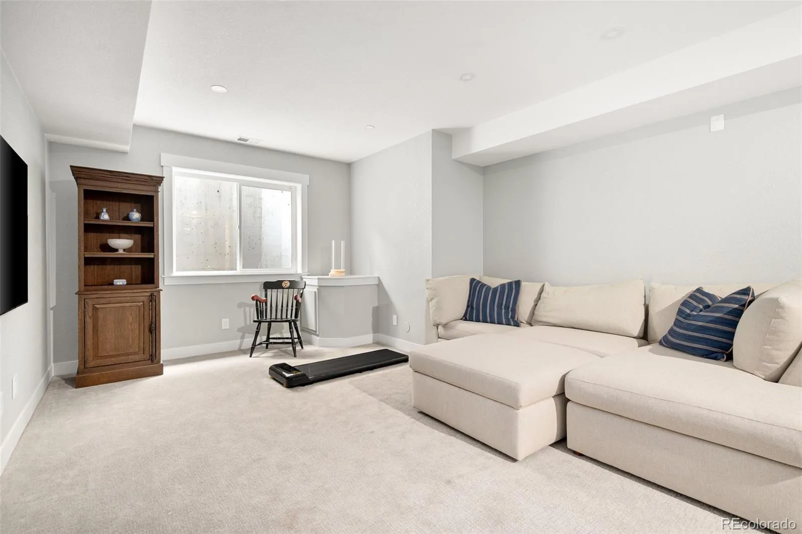 04102026152449 1600 25