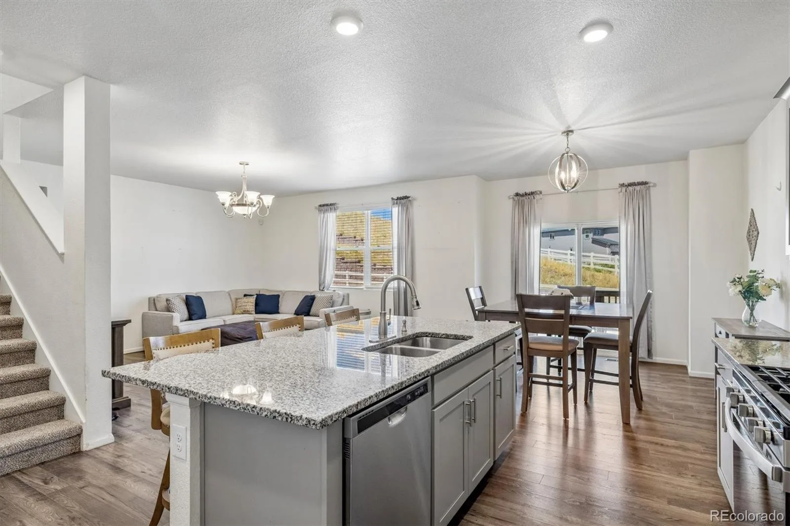 5823 Plains End Court Castle Rock CO 80104 | MLS #REC5338357 08112026231621 1600 10