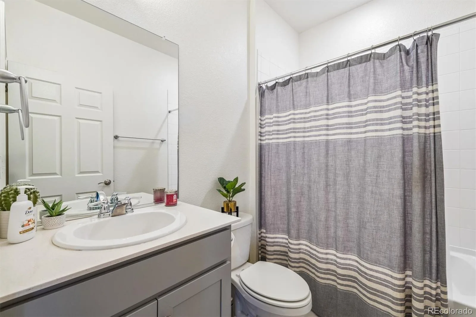 5823 Plains End Court Castle Rock CO 80104 | MLS #REC5338357 08112026231621 1600 16