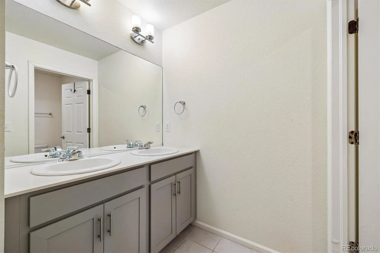 5823 Plains End Court Castle Rock CO 80104 | MLS #REC5338357 08112026231621 1600 24