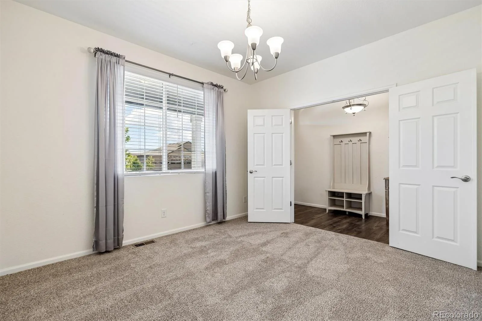 5823 Plains End Court Castle Rock CO 80104 | MLS #REC5338357 08112026231621 1600 4