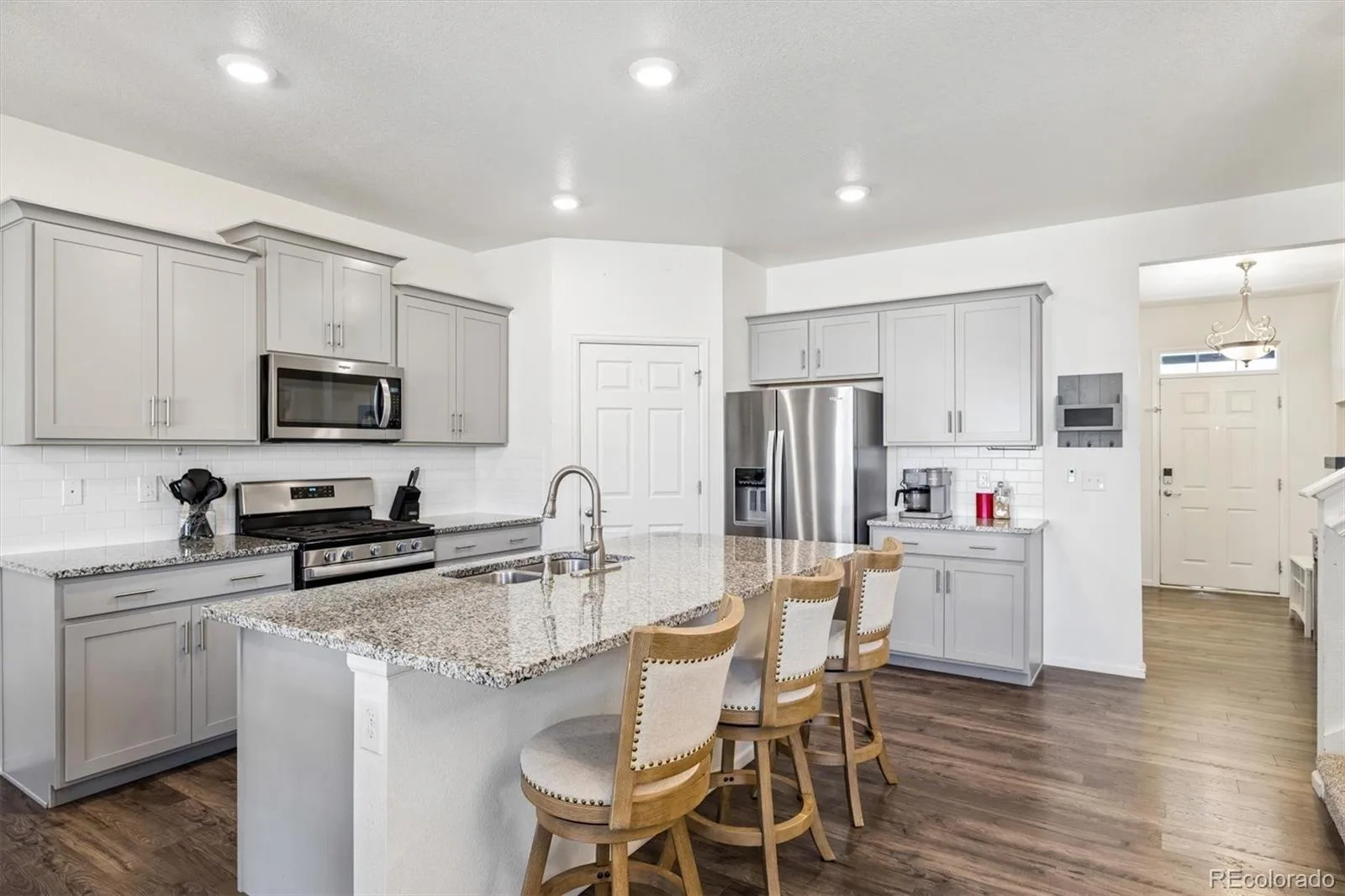 5823 Plains End Court Castle Rock CO 80104 | MLS #REC5338357 08112026231621 1600 7