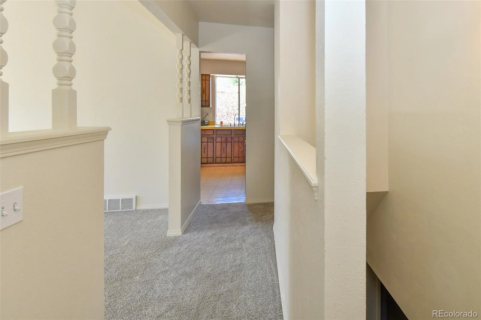 6888 W Roxbury Avenue Littleton CO 80128 | MLS #REC5338715 07312026194207 1600 1