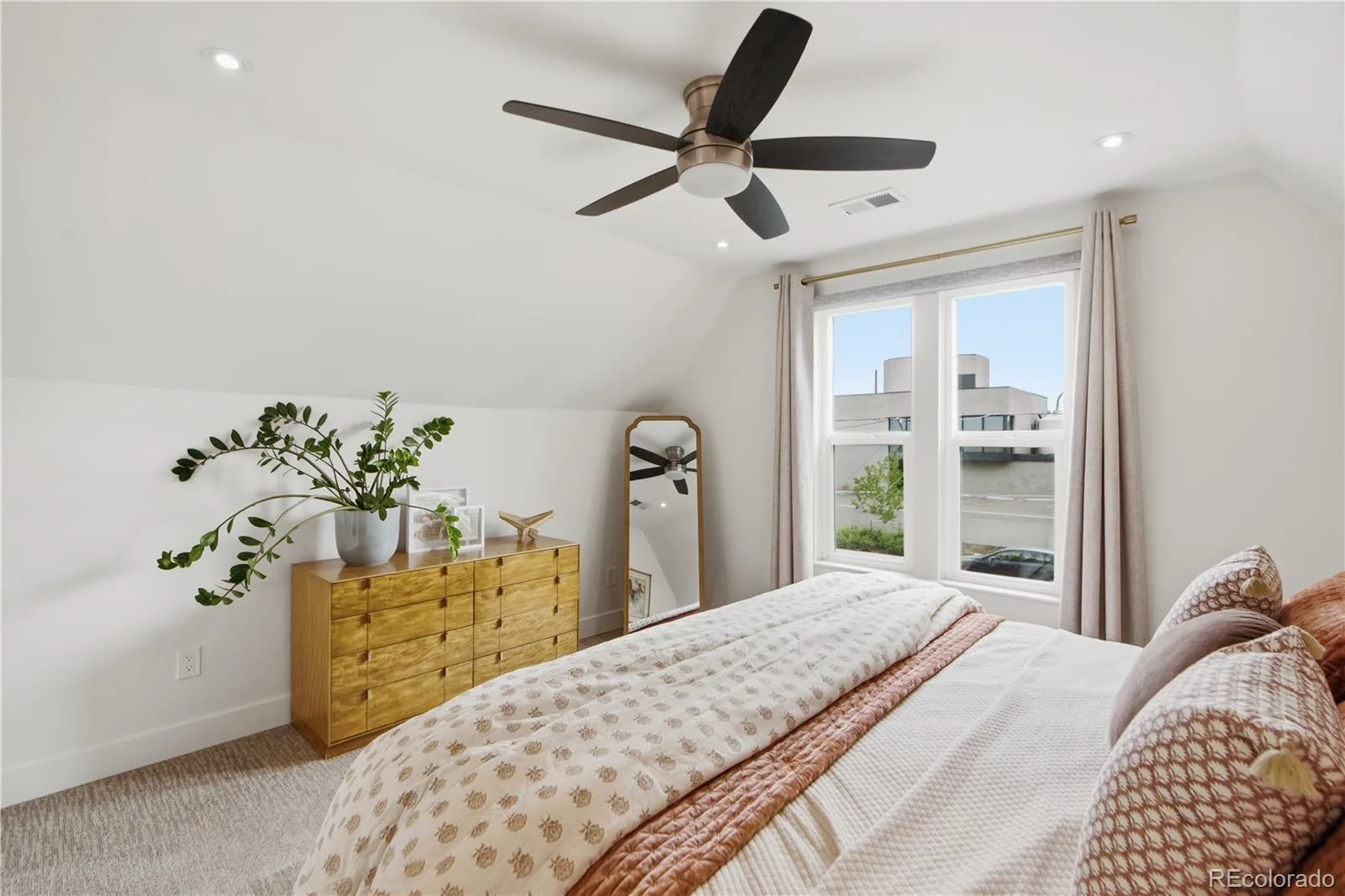 1419 S Acoma Street Denver CO 80223 MLS #REC5339349 07102026011704 1600 25
