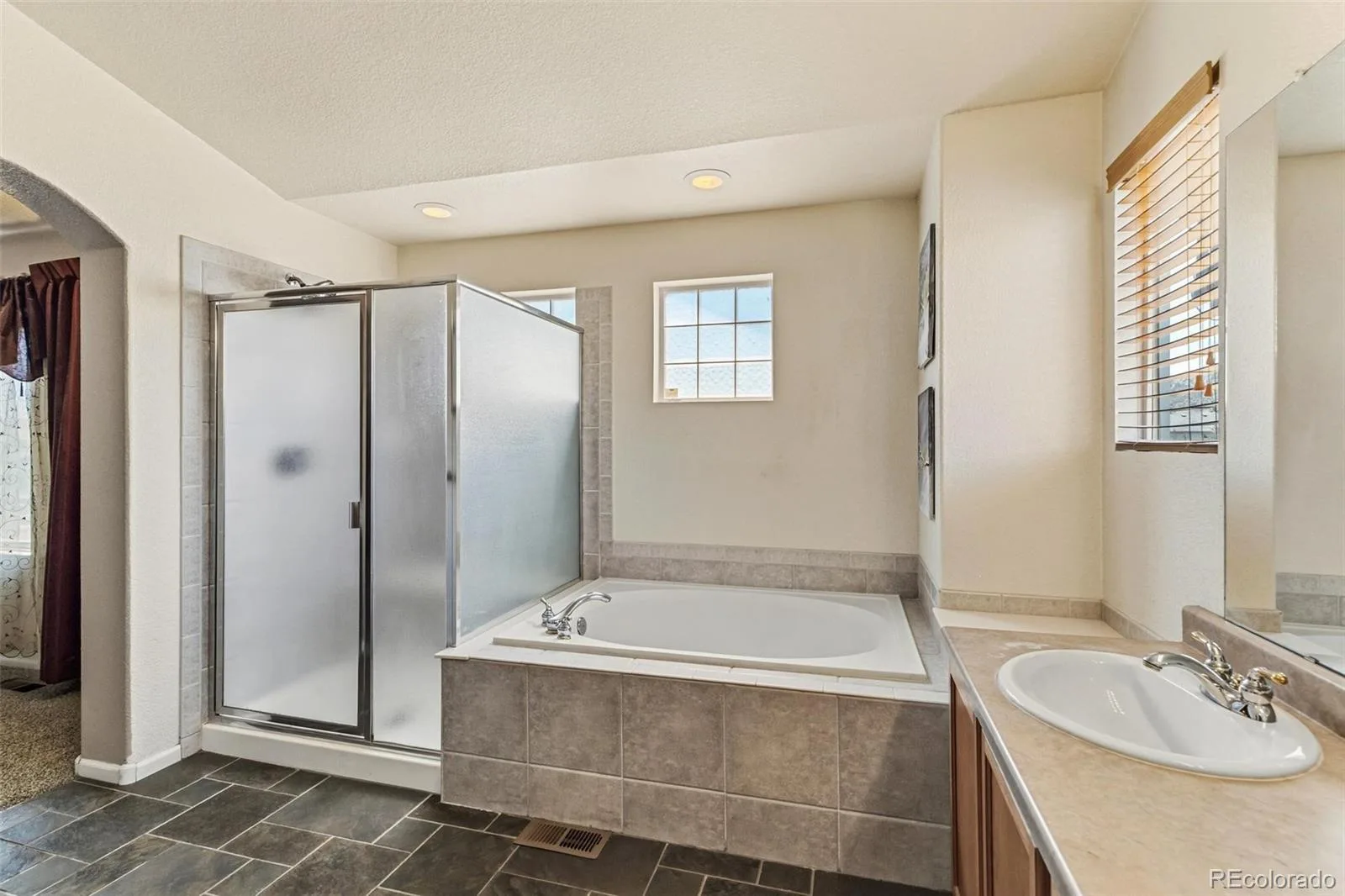 9874 N Crystal Lake Drive Littleton CO 80125 | MLS #REC5341156 07152026121526 1600 20