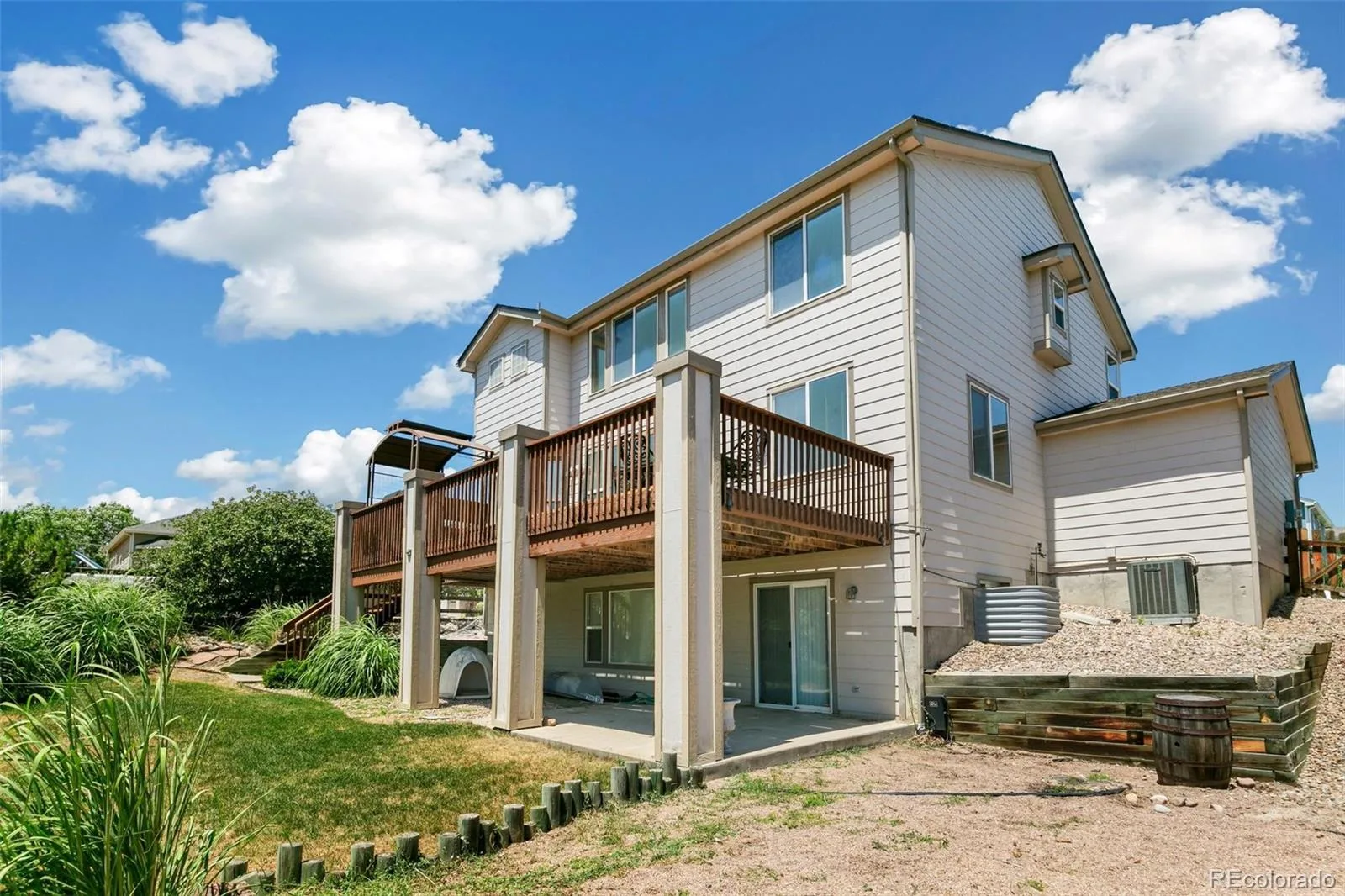 9874 N Crystal Lake Drive Littleton CO 80125 | MLS #REC5341156 07152026121526 1600 26
