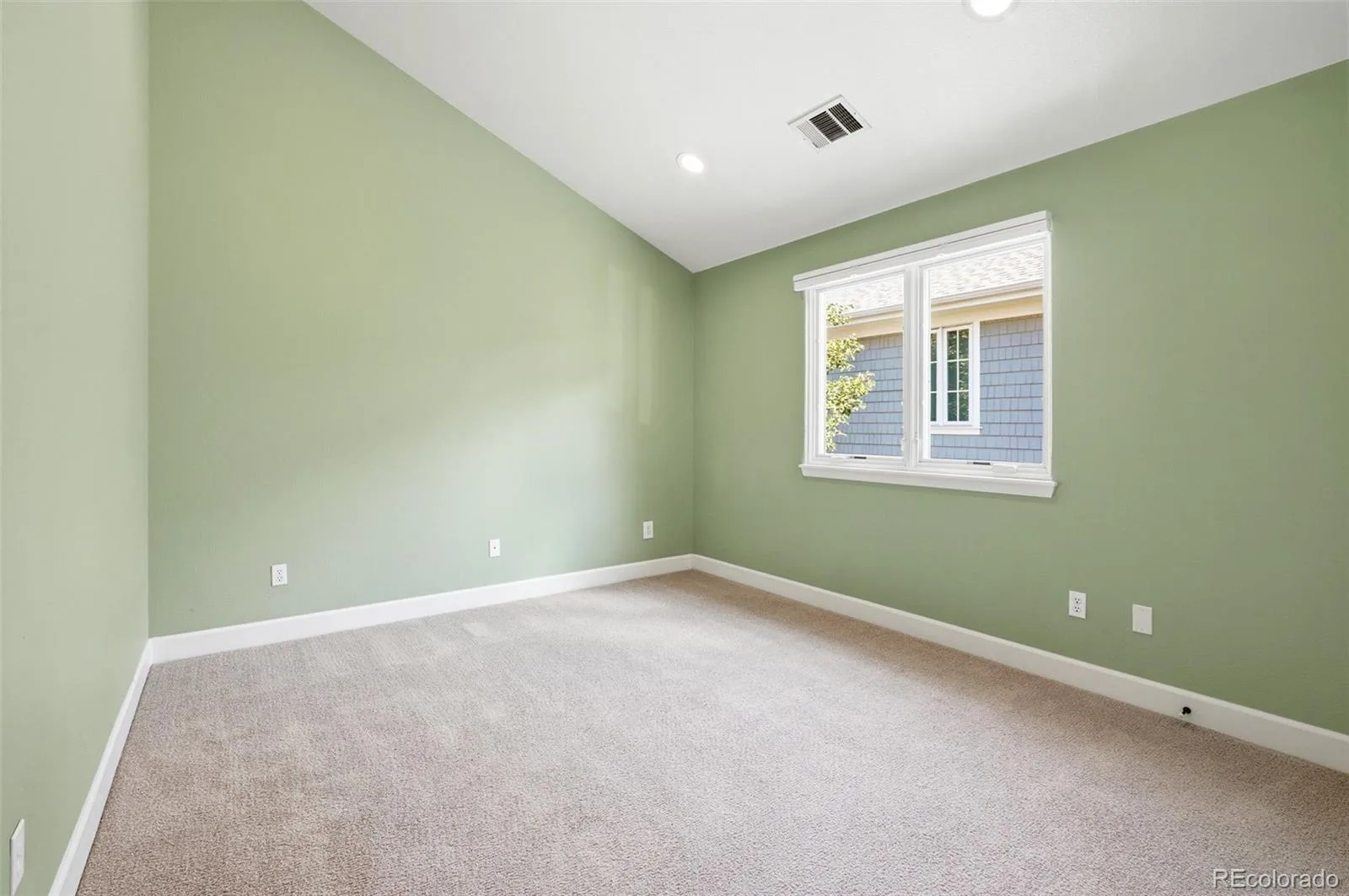 2515 S Clayton Street Denver CO 80210 MLS #REC5341548 07132026203731 1600 29