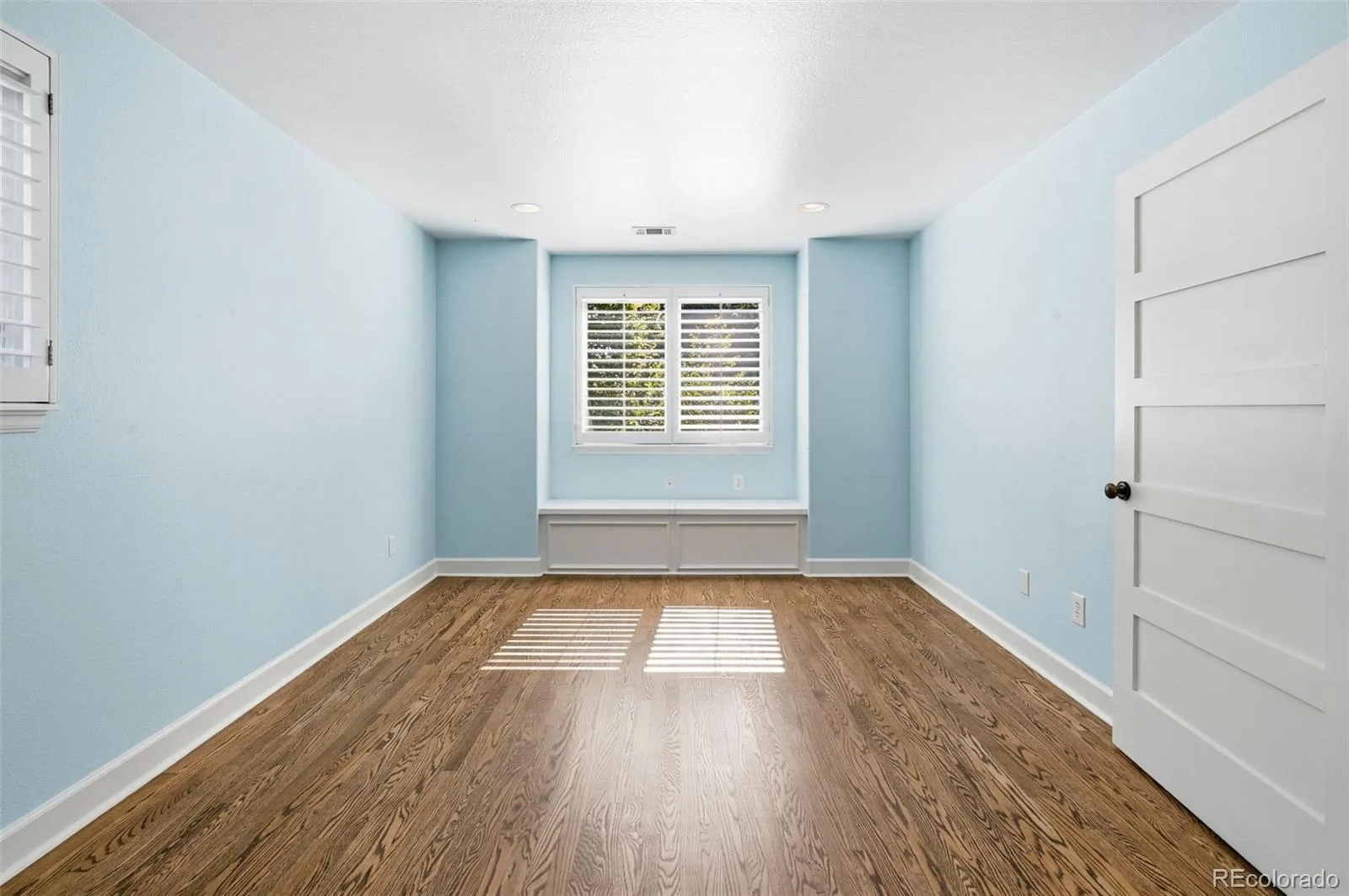 2515 S Clayton Street Denver CO 80210 MLS #REC5341548 07132026203731 1600 32