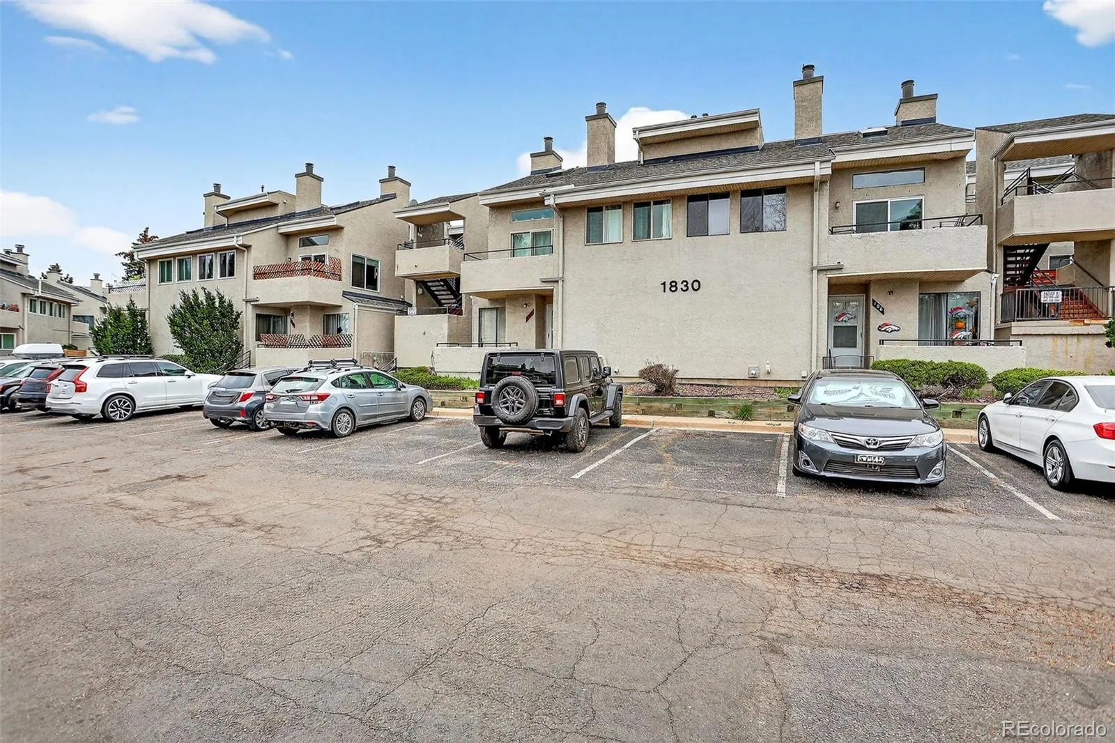 1830 Newland Court #202 Lakewood CO 80214 MLS #REC5341969 04042026005622 1600 25