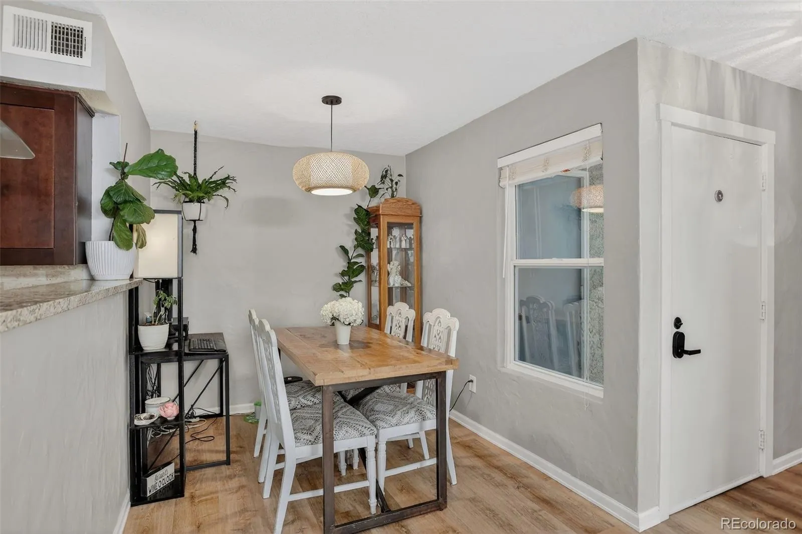 1830 Newland Court #202 Lakewood CO 80214 MLS #REC5341969 04042026005622 1600 8