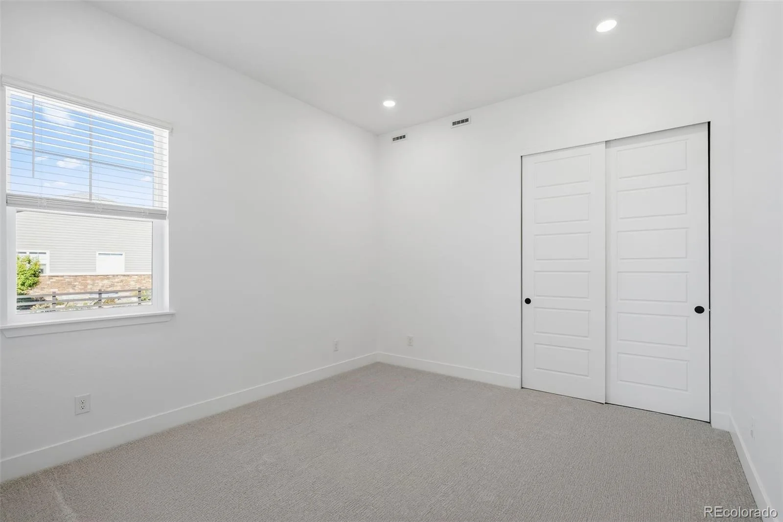 22007 E Rockinghorse Parkway Aurora CO 80016 | MLS #REC5344975 10062026233117 1600 15