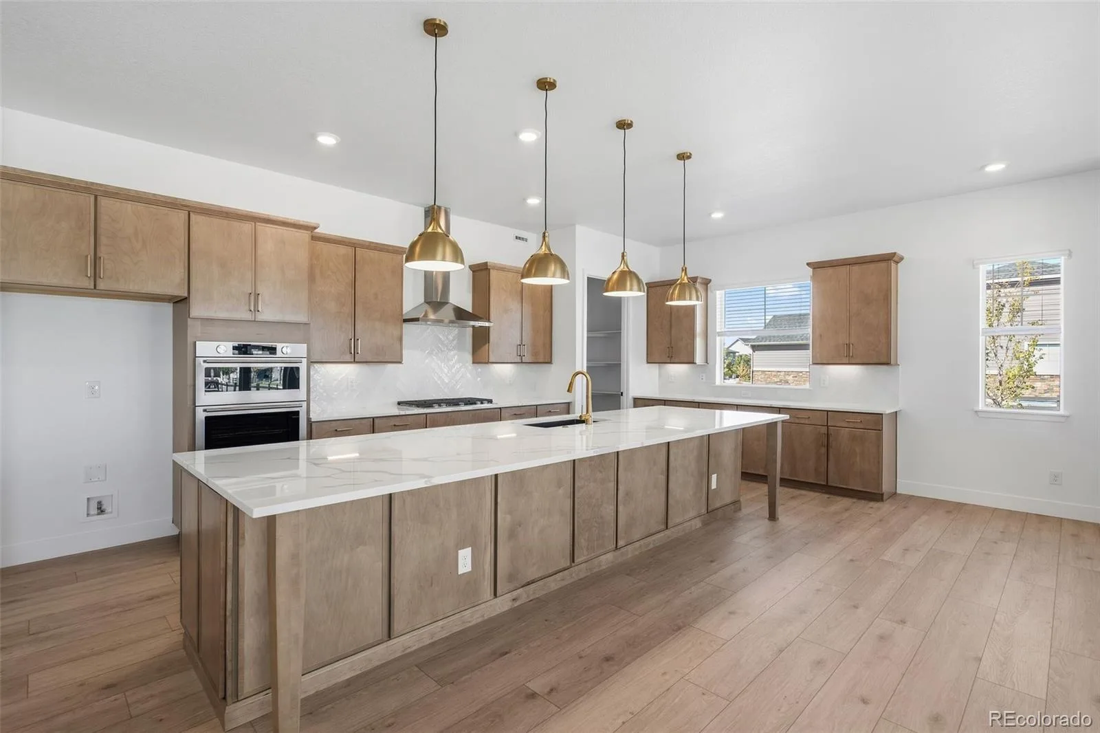 22007 E Rockinghorse Parkway Aurora CO 80016 | MLS #REC5344975 10062026233117 1600 2