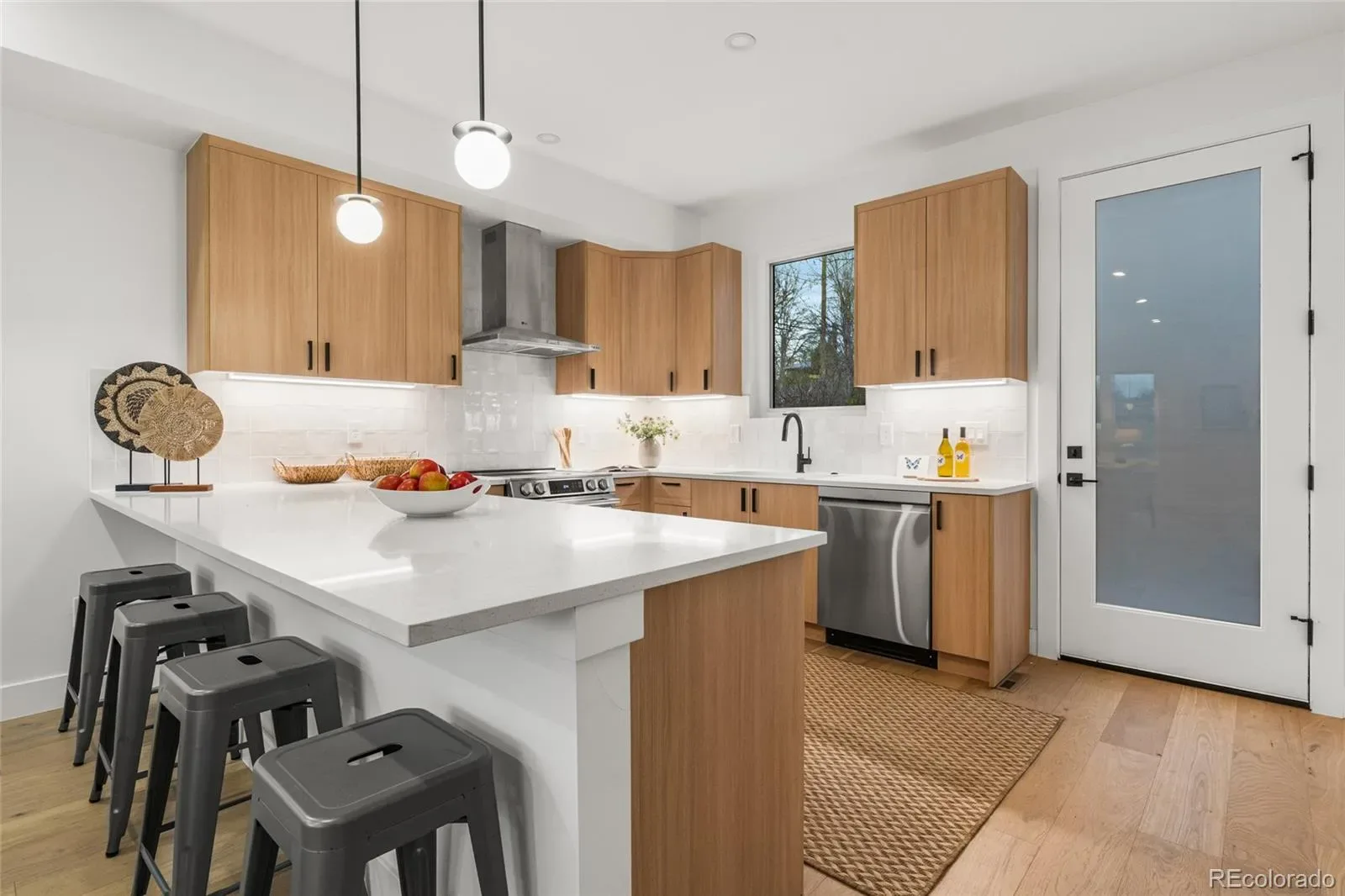 03272026032158 1600 14