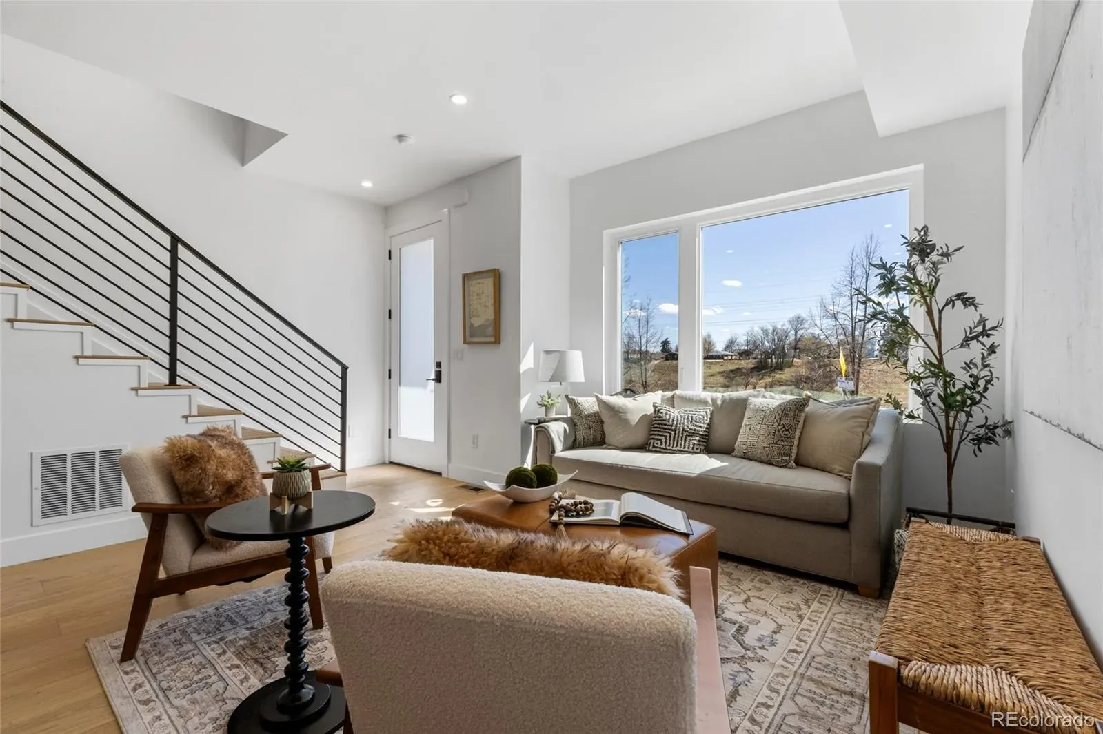 03272026032158 1600 20