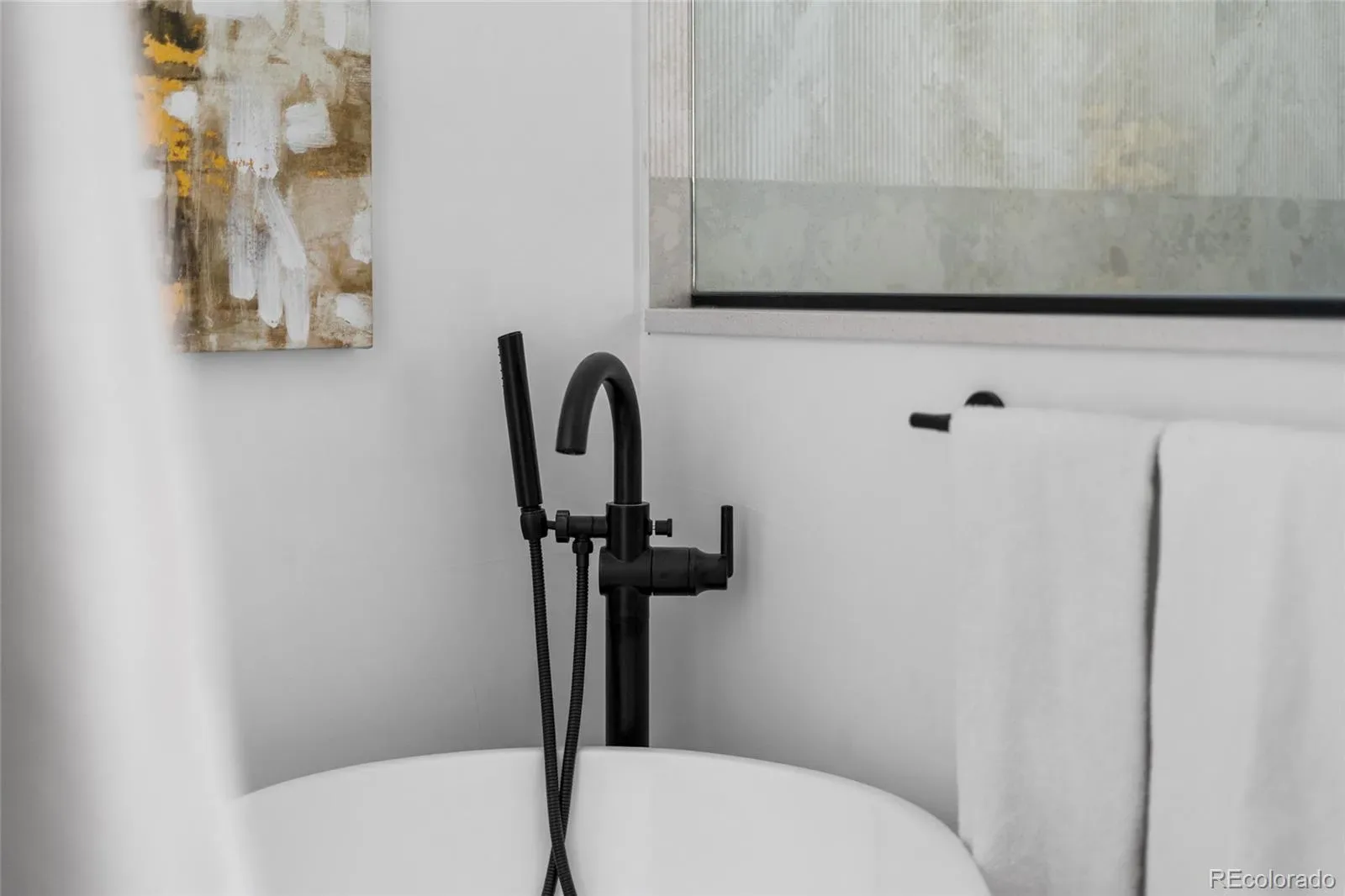 03272026032158 1600 30