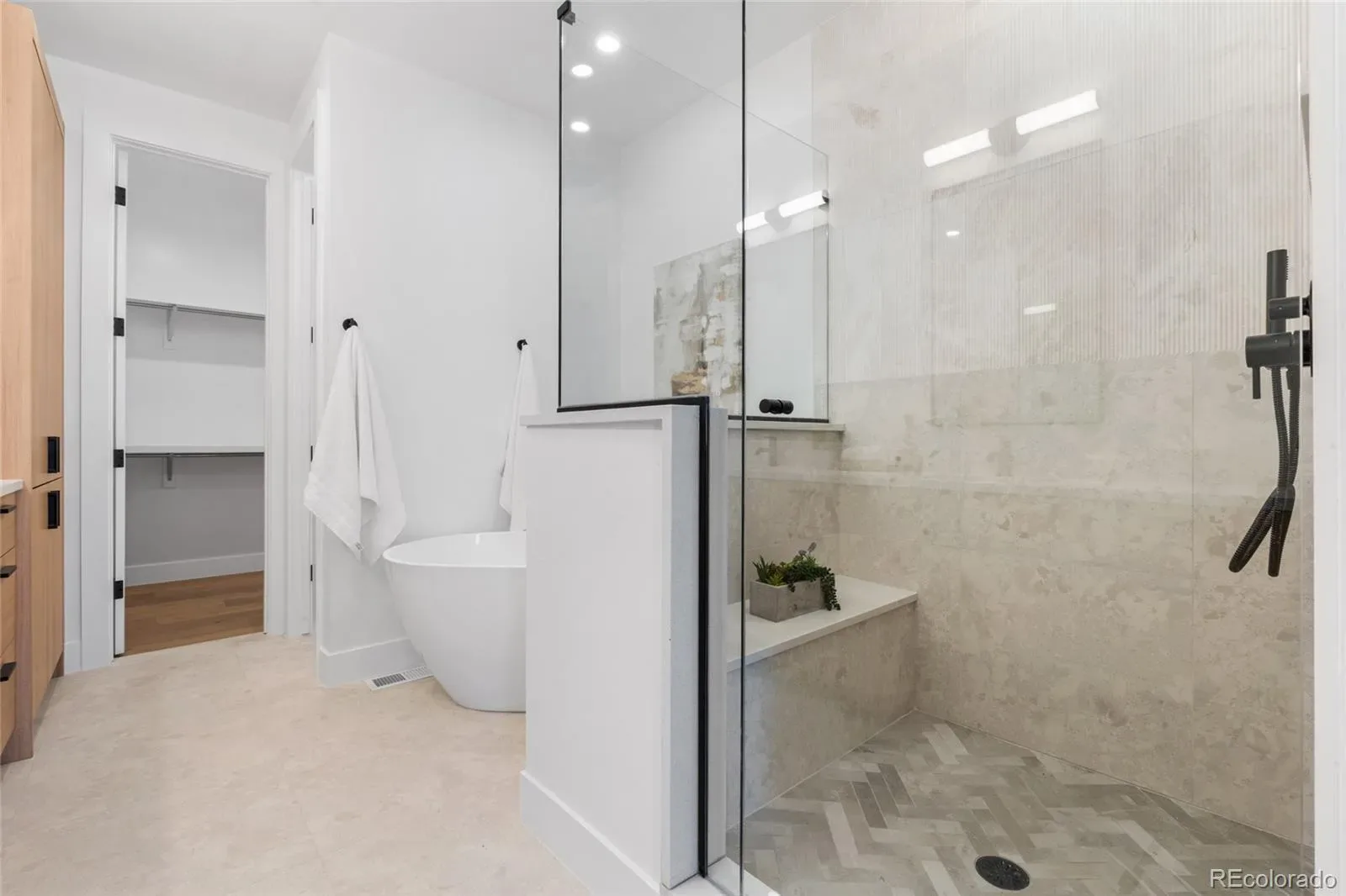 03272026032158 1600 31