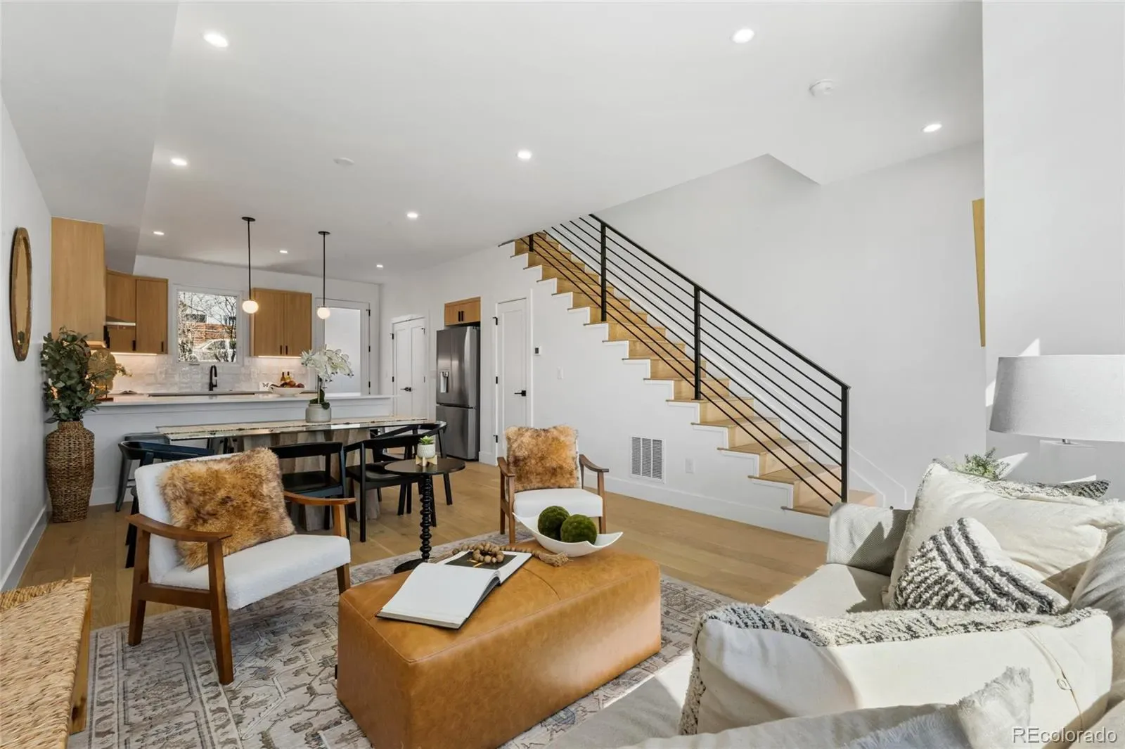 03272026032158 1600 6