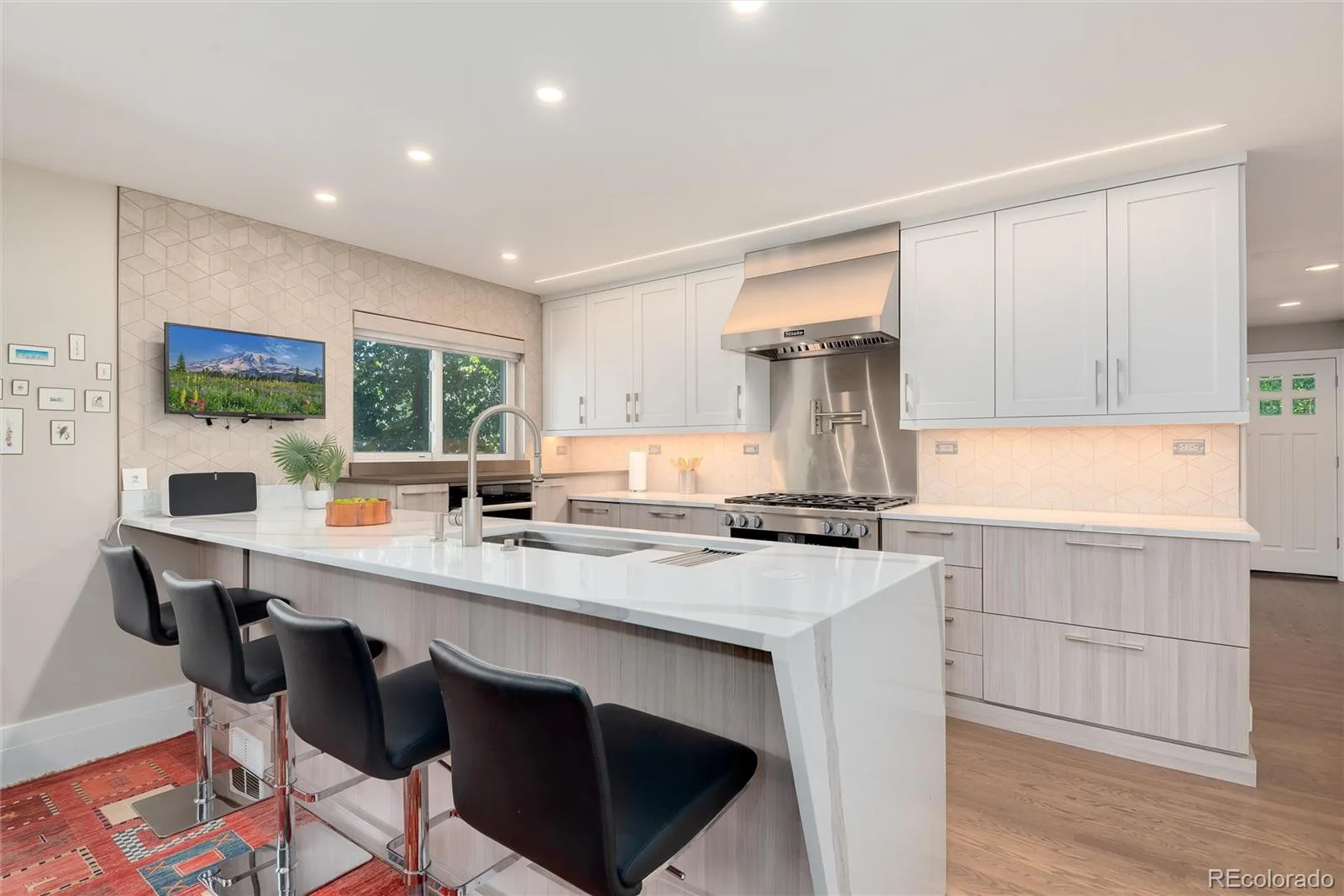 329 Pierce Street Lakewood CO 80226 | MLS #REC5347858 10152026192937 1600 16