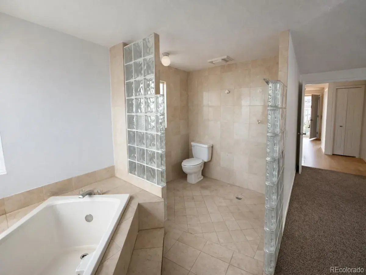 2359 E Nichols Place Centennial CO 80122 | MLS #REC5348008 02202026235630 1200 15
