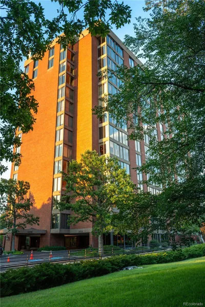1900 E Girard Place #608 Englewood CO 80113 | MLS #REC5348336 07072026200729 800 28