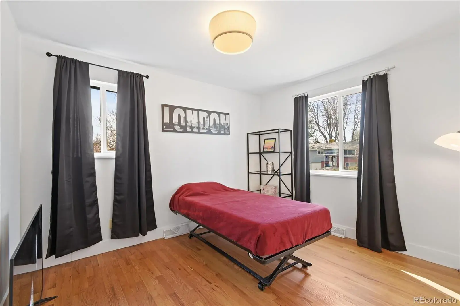 03032026040638 1600 21