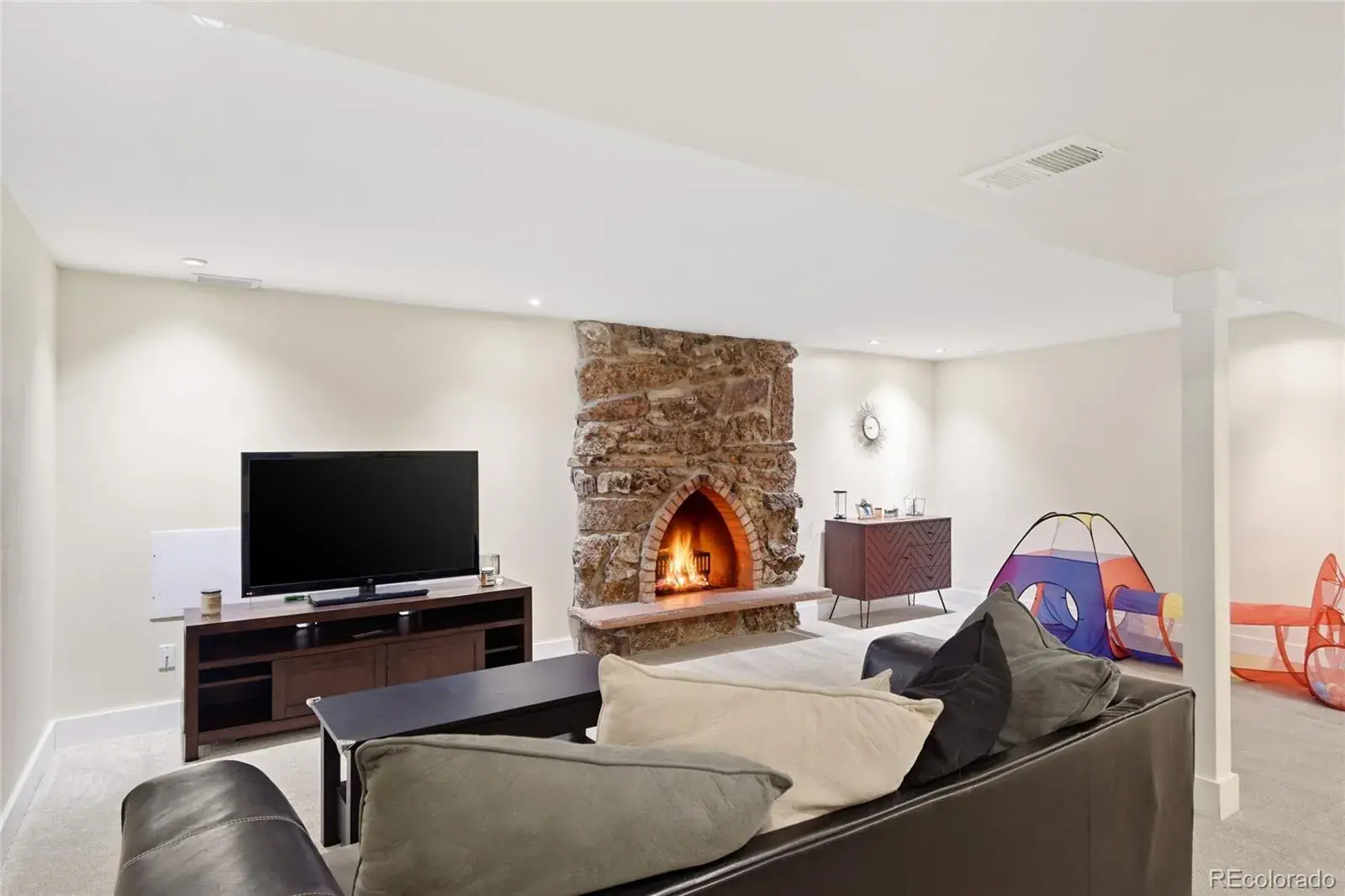 03032026040638 1600 30