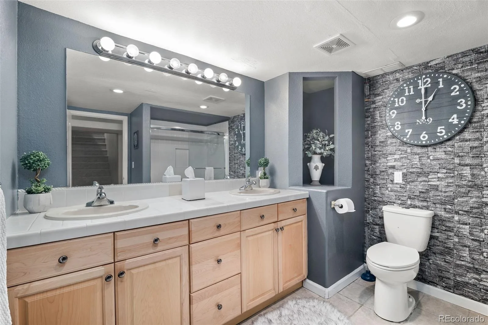 6691 S Abilene Way Centennial CO 80111 | MLS #REC5351327 10052026205913 1600 39