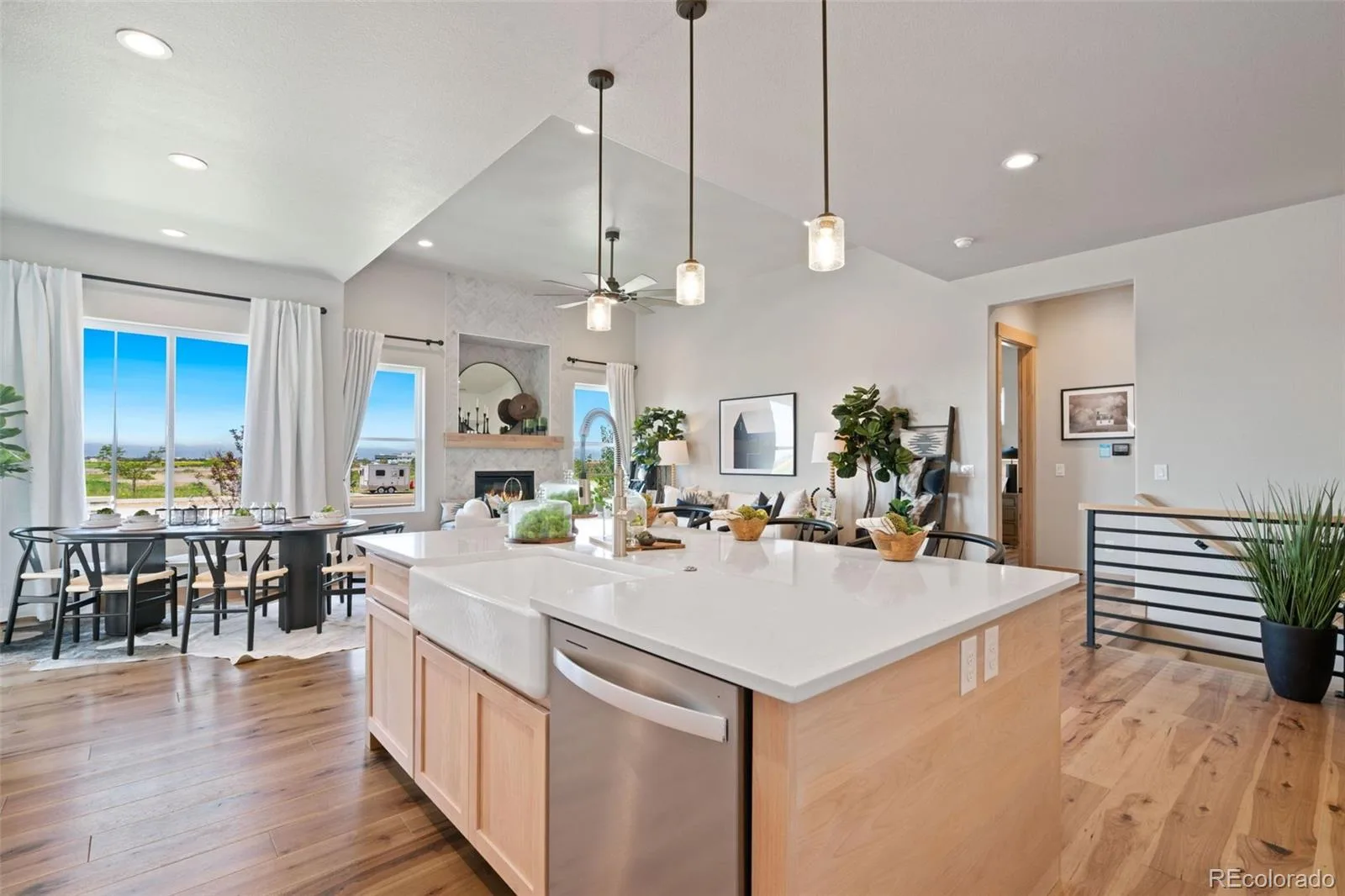 3661 N Buchanan Court Aurora CO 80019 | MLS #REC5351498 08112026173005 1600 13
