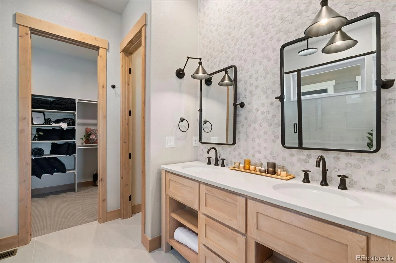 3661 N Buchanan Court Aurora CO 80019 | MLS #REC5351498 08112026173005 1600 18