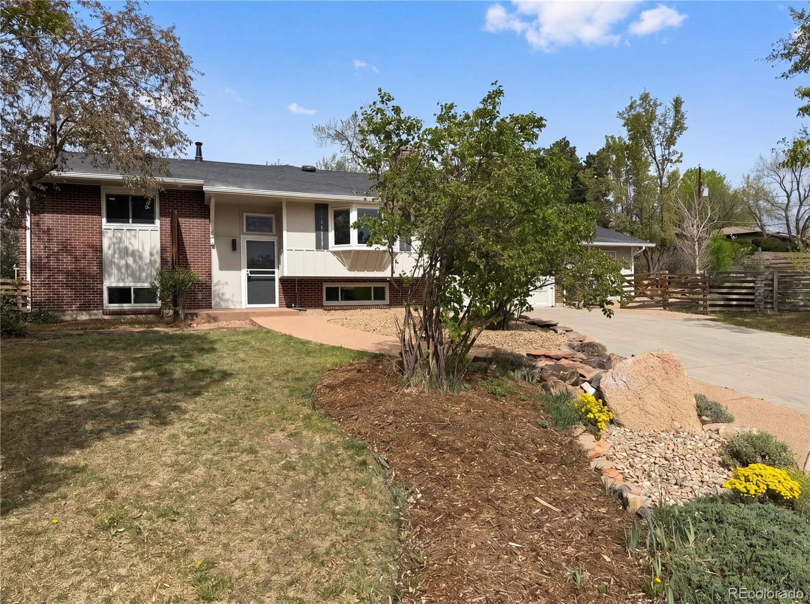 04172026221202 1600 23