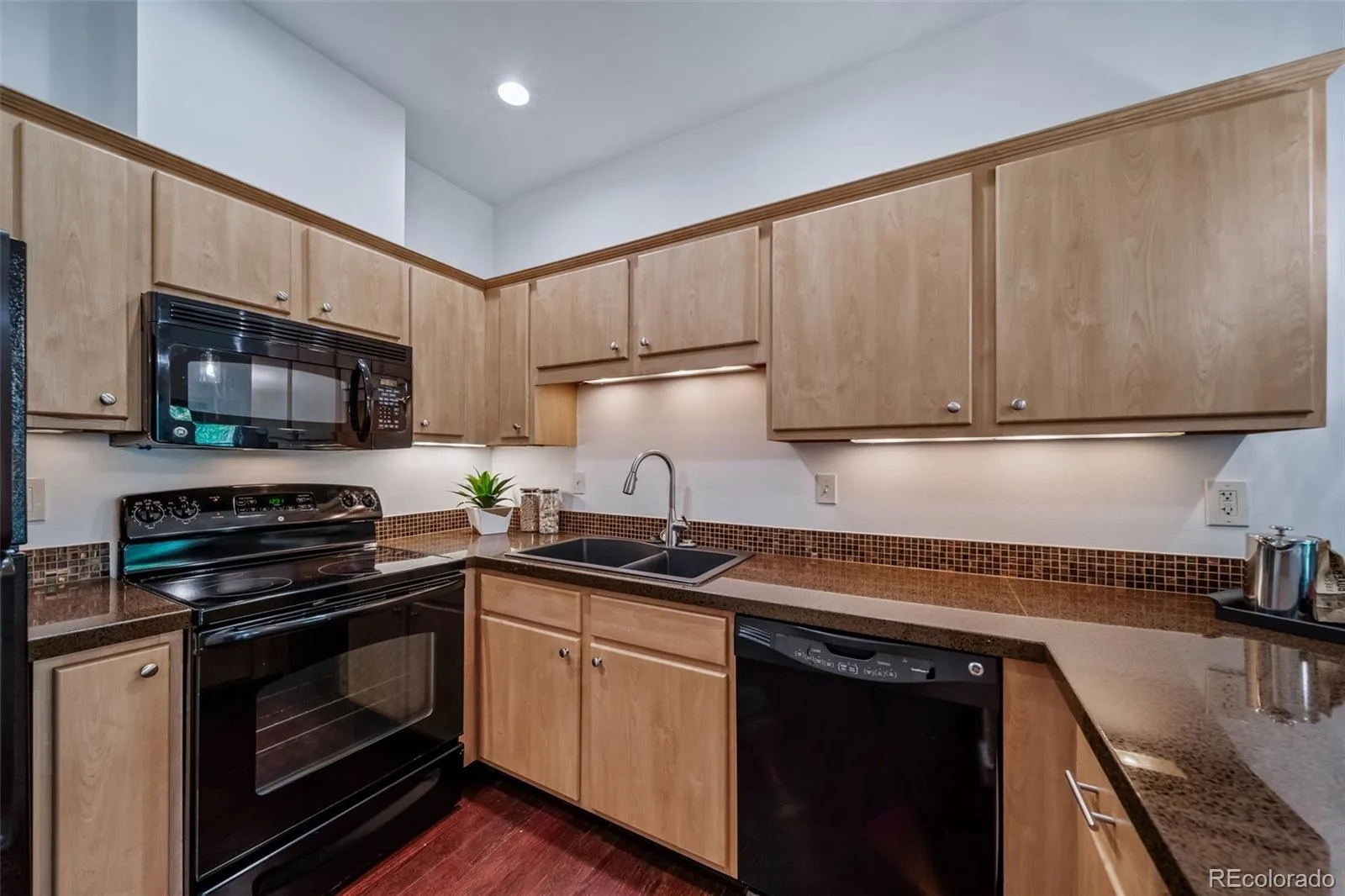 1000 E 1st Avenue #402 Denver CO 80218 | MLS #REC5353552 08272026031533 1600 15