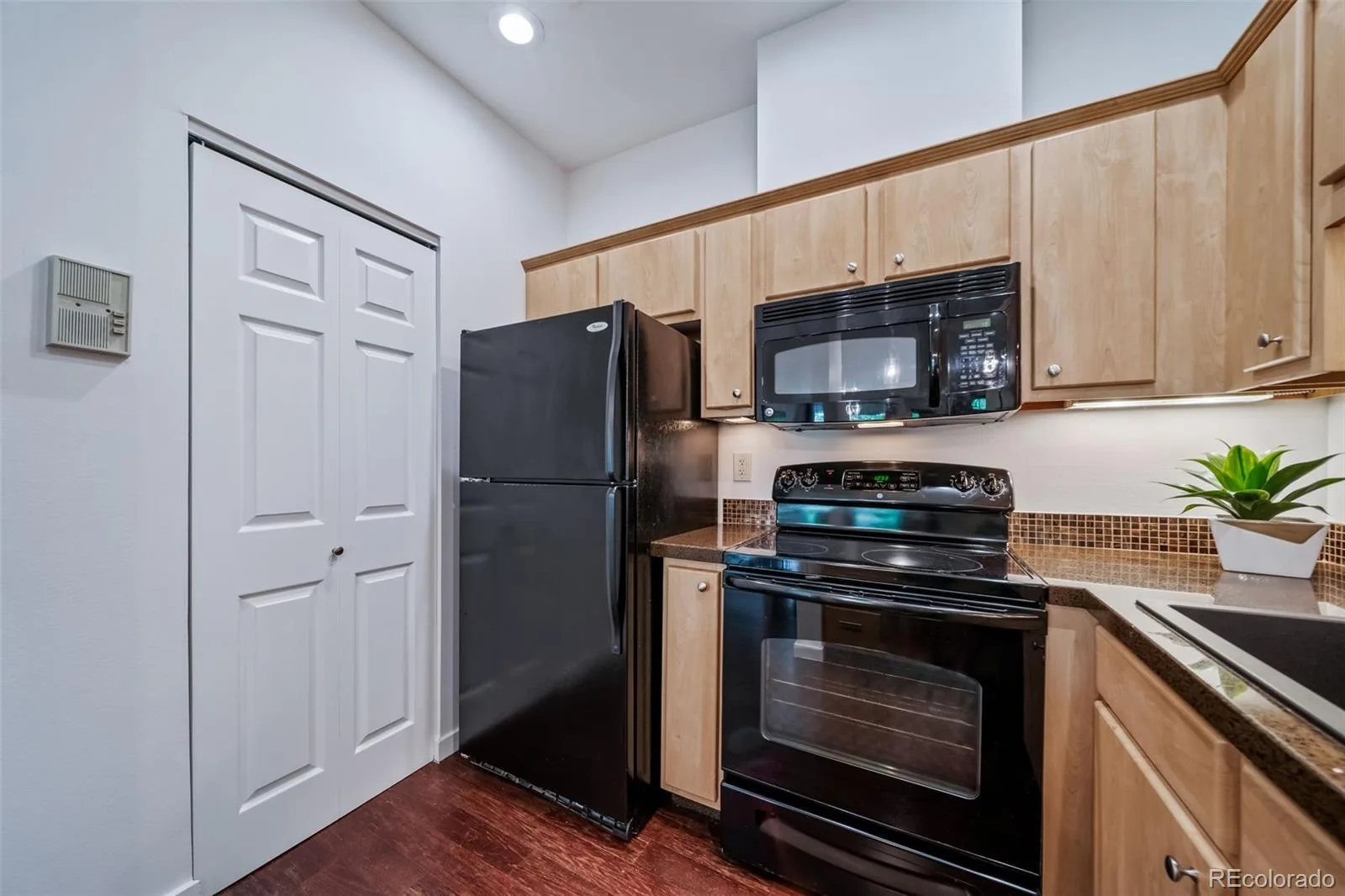 1000 E 1st Avenue #402 Denver CO 80218 | MLS #REC5353552 08272026031533 1600 18