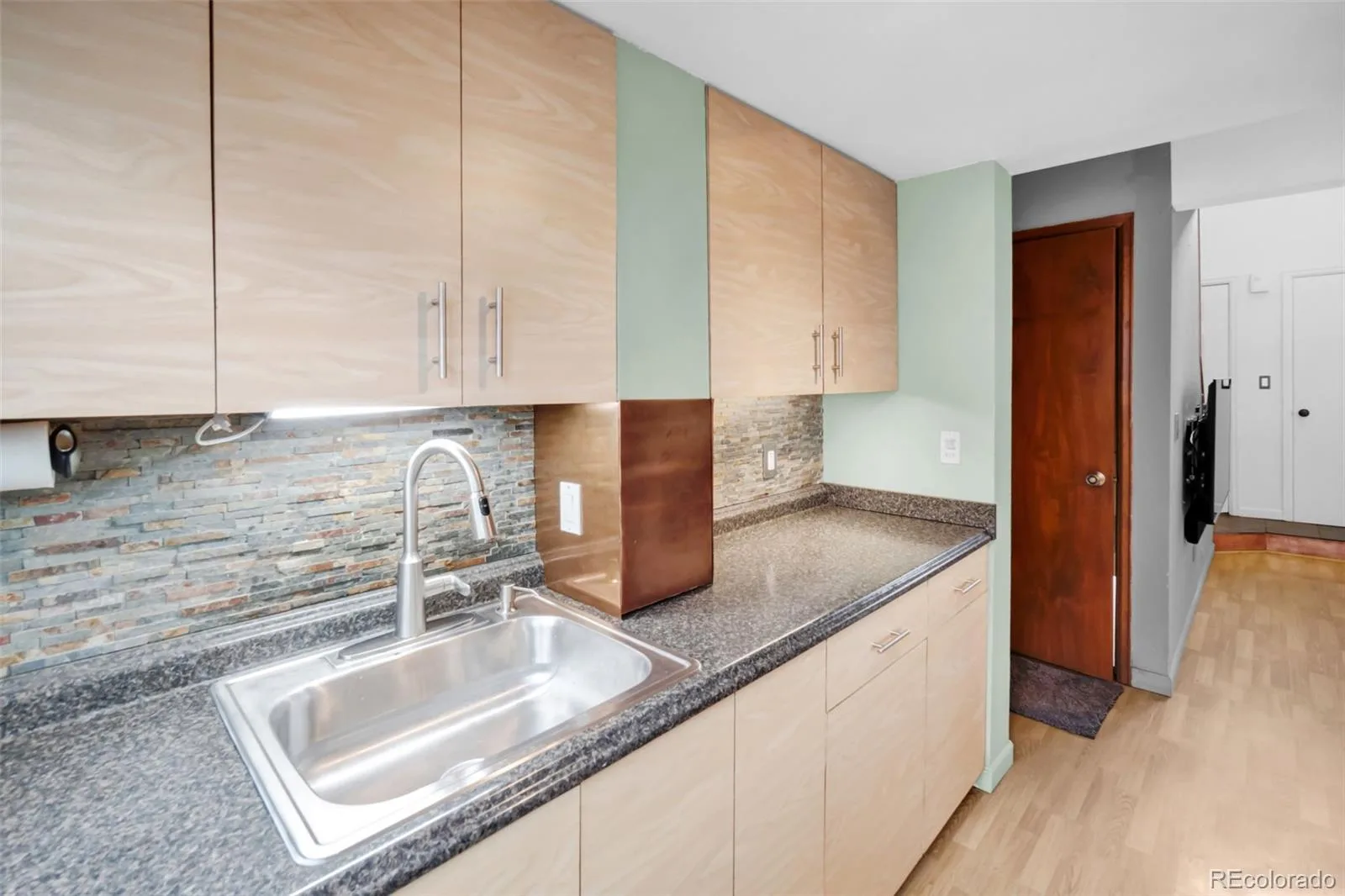 8921 W Yale Avenue Lakewood CO 80227 | MLS #REC5354202 08122026170926 1600 10