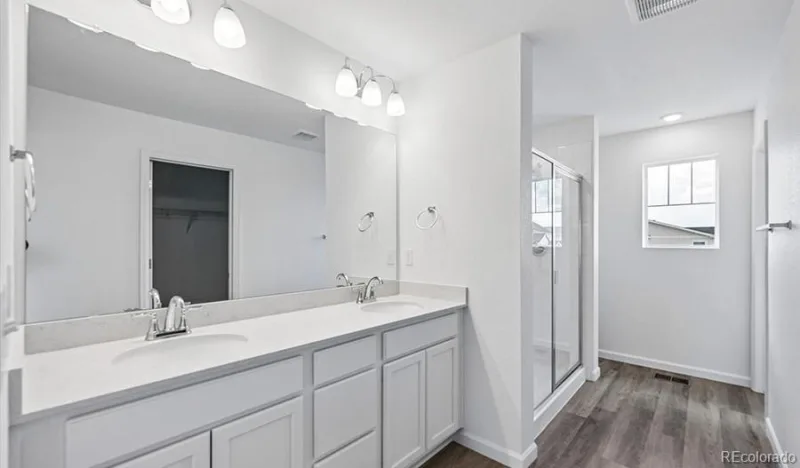 3932 N Haleyville Street Aurora CO 80019 | MLS #REC5354212 08182026184437 800 15