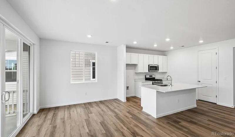 3932 N Haleyville Street Aurora CO 80019 | MLS #REC5354212 08182026184437 800 6