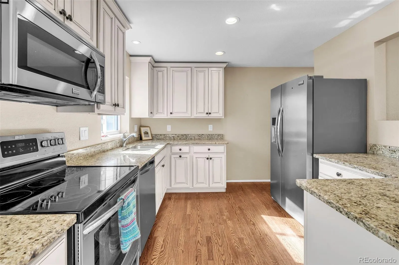 04162026193024 1600 10