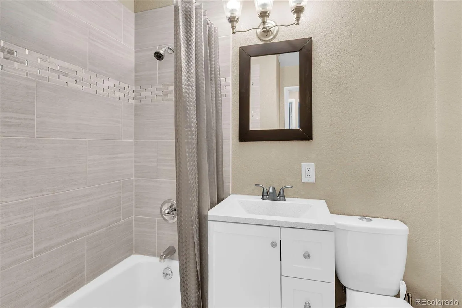 04162026193024 1600 15