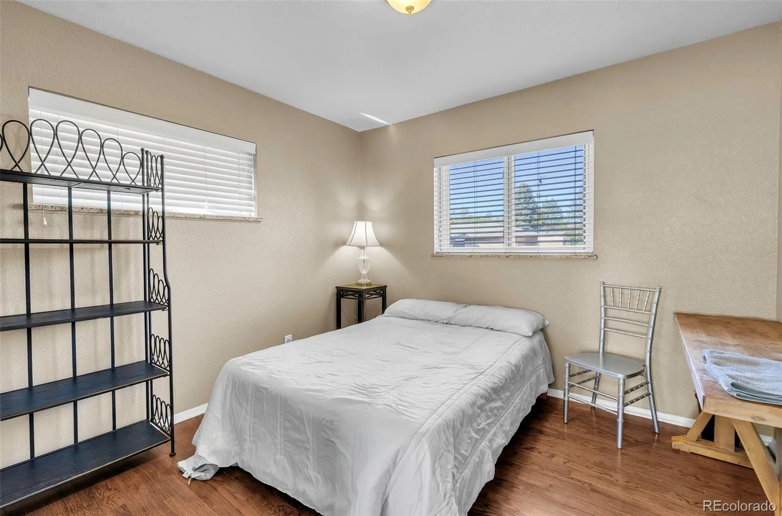 04162026193024 1600 16