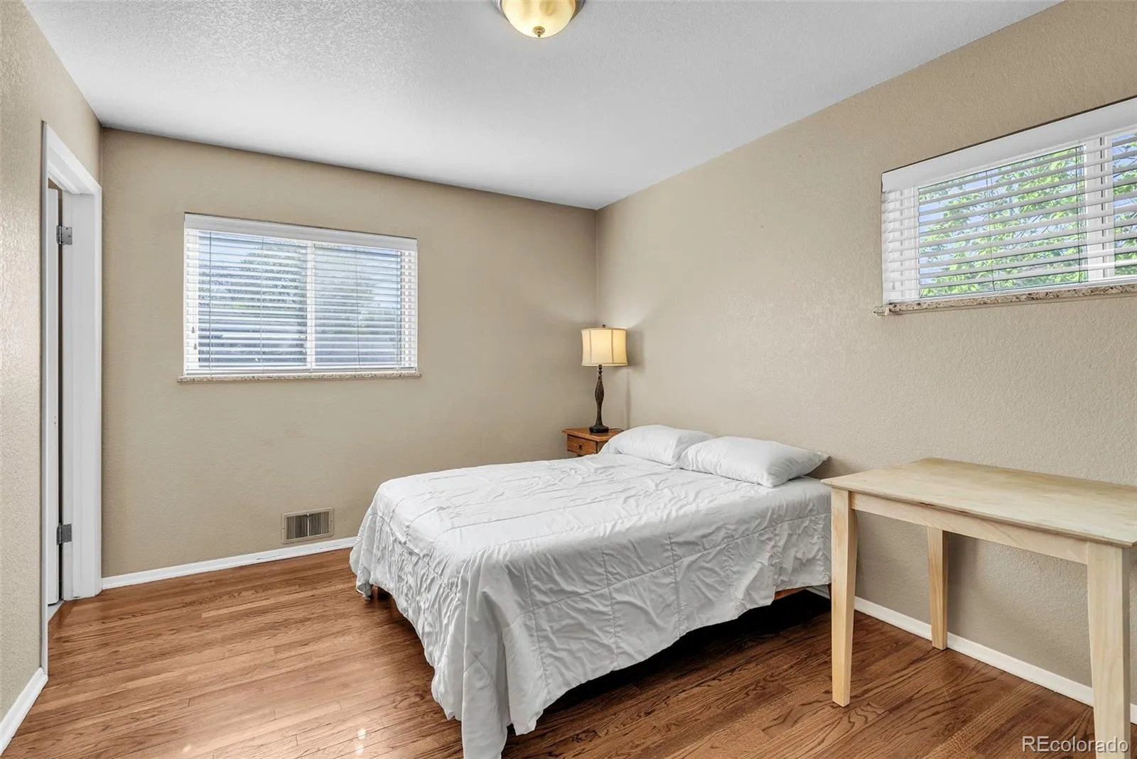 04162026193024 1600 17