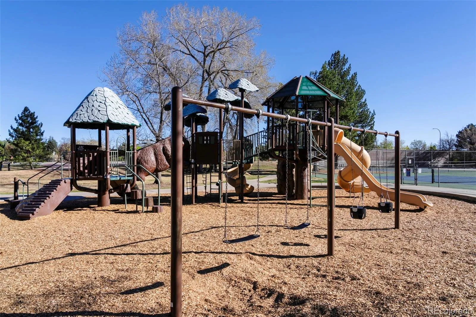 04162026193024 1600 38