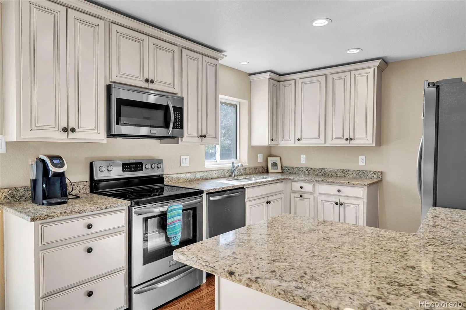 04162026193024 1600 8