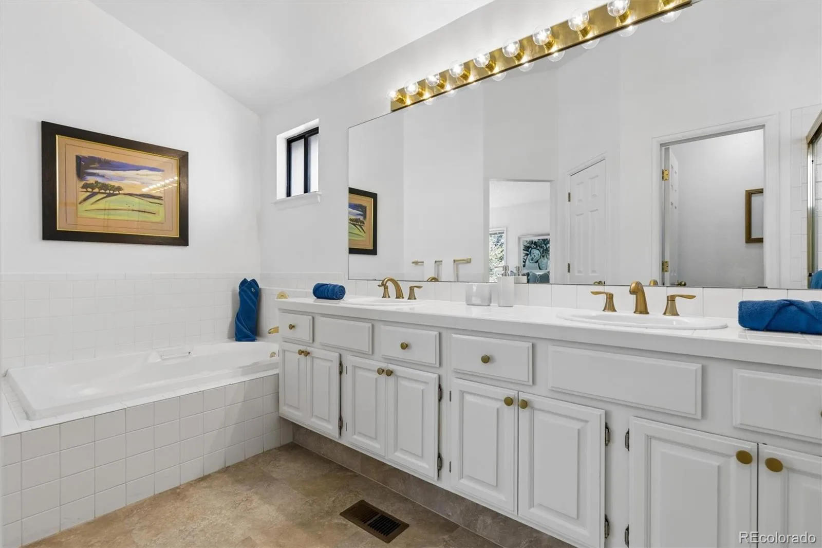 8040 E Dartmouth Avenue #9 Denver CO 80231 MLS #REC5355706 06022026210406 1600 19