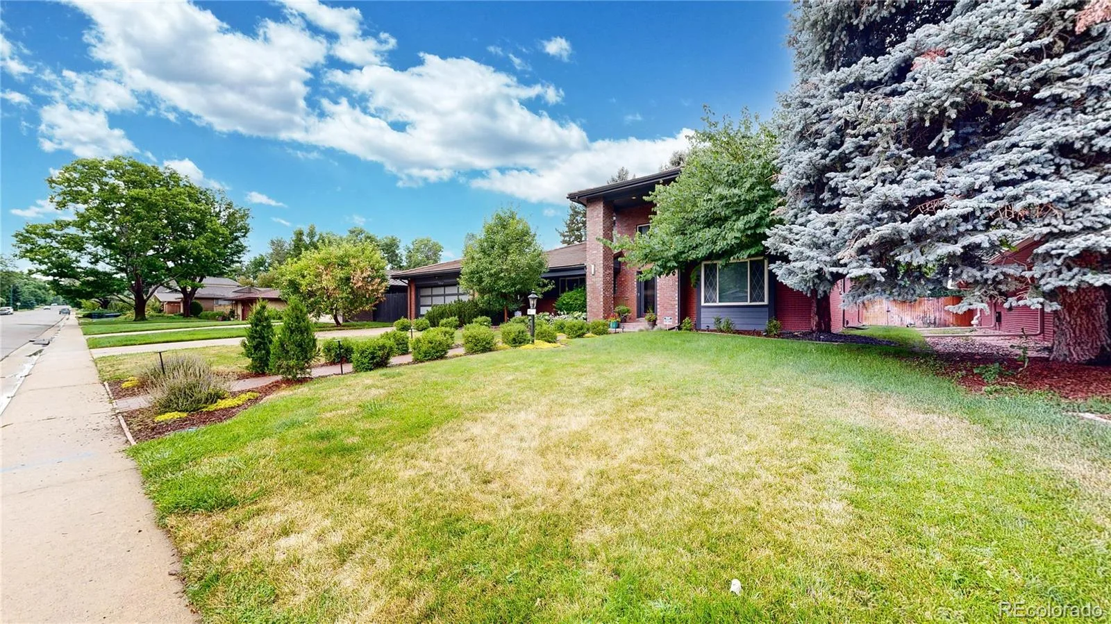 463 Locust Street Denver CO 80220 MLS #REC5356097 06302026170256 1600 37