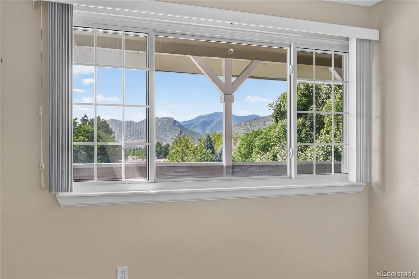 10594 Park E Mountain Littleton CO 80127 | MLS #REC5356293 07312026211048 1600 13