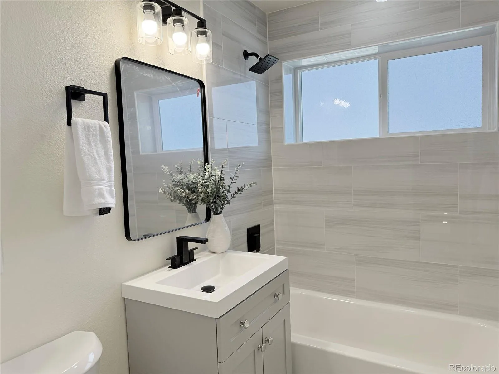 3280 Leyden Street Denver CO 80207 MLS #REC5358356 05102026023245 1600 2